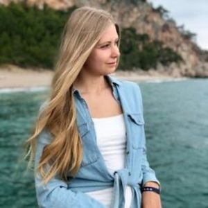 Meet your Posher, Alla